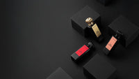 How to Layer Fragrances– A Complete Guide to Perfume Layering and Scent Combinations.